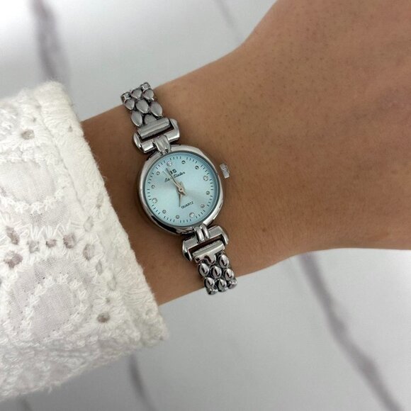 Sku:0215 Vintage vibe‎ silver baby blue watch + in a gift bag Stainless steel